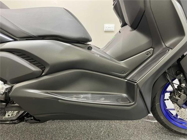 2024 Yamaha XMAX 300 Blue
