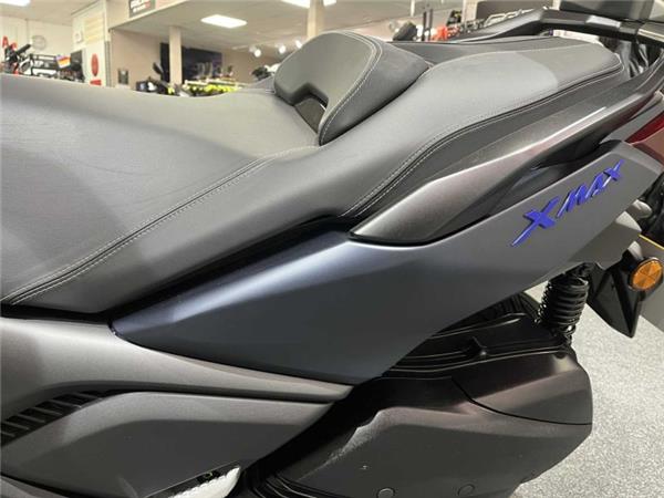 2024 Yamaha XMAX 300 Blue