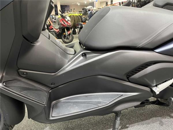 2024 Yamaha XMAX 300 Blue