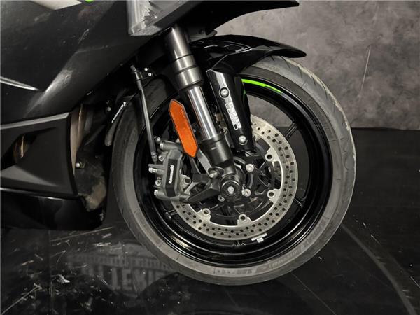 2024 Kawasaki Ninja 1000SX