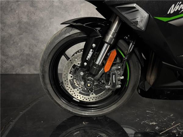 2024 Kawasaki Ninja 1000SX
