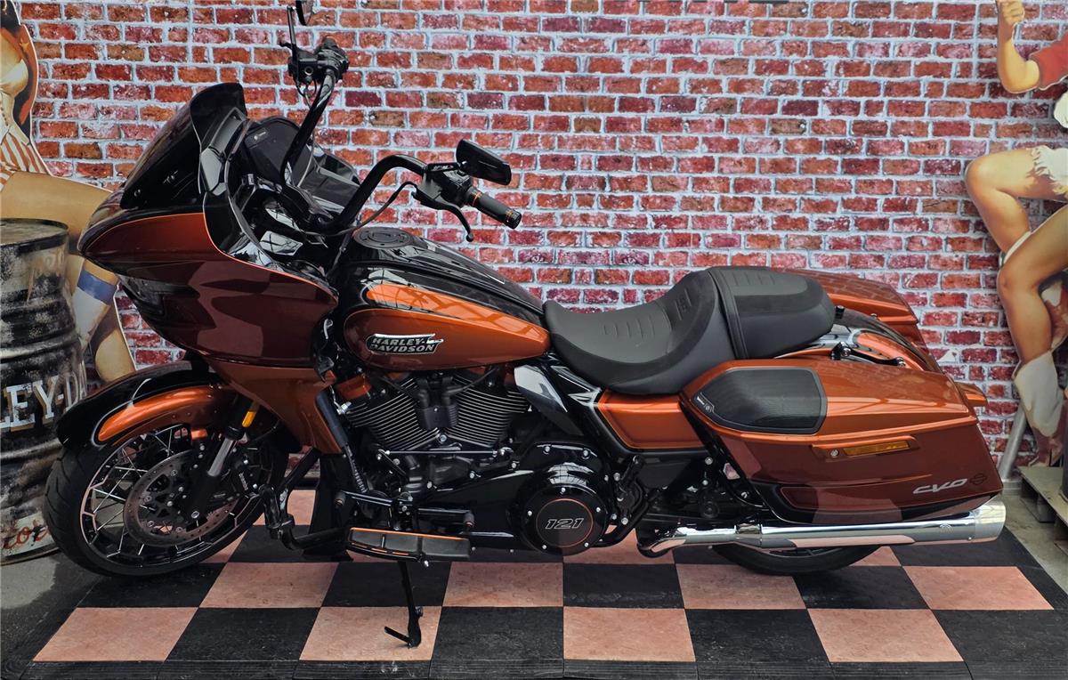 2023 harley-davidson FLTRXSE Road Glide 121 CVO