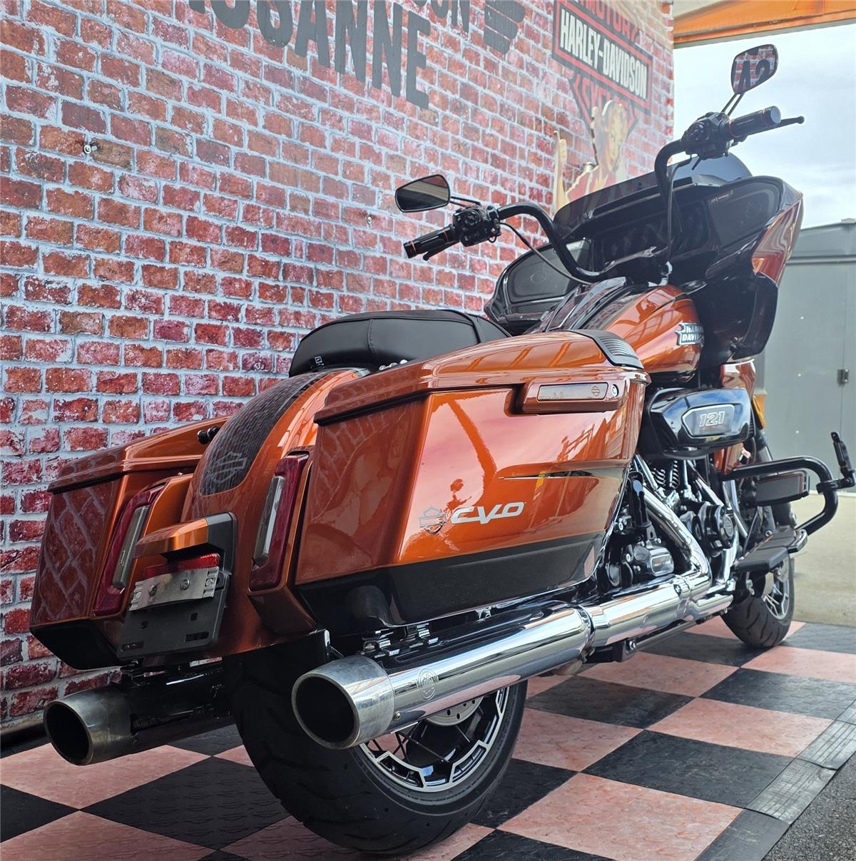 2023 harley-davidson FLTRXSE Road Glide 121 CVO