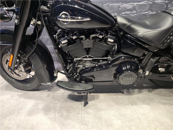 Heritage Softail Classic 114 