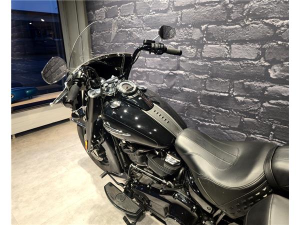 Heritage Softail Classic 114 
