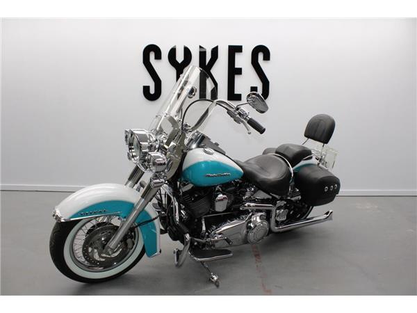 2017 Harley-Davidson Softail Deluxe