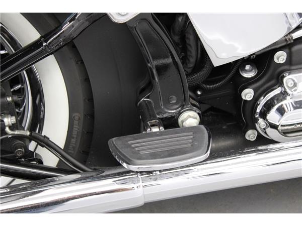 2017 Harley-Davidson Softail Deluxe