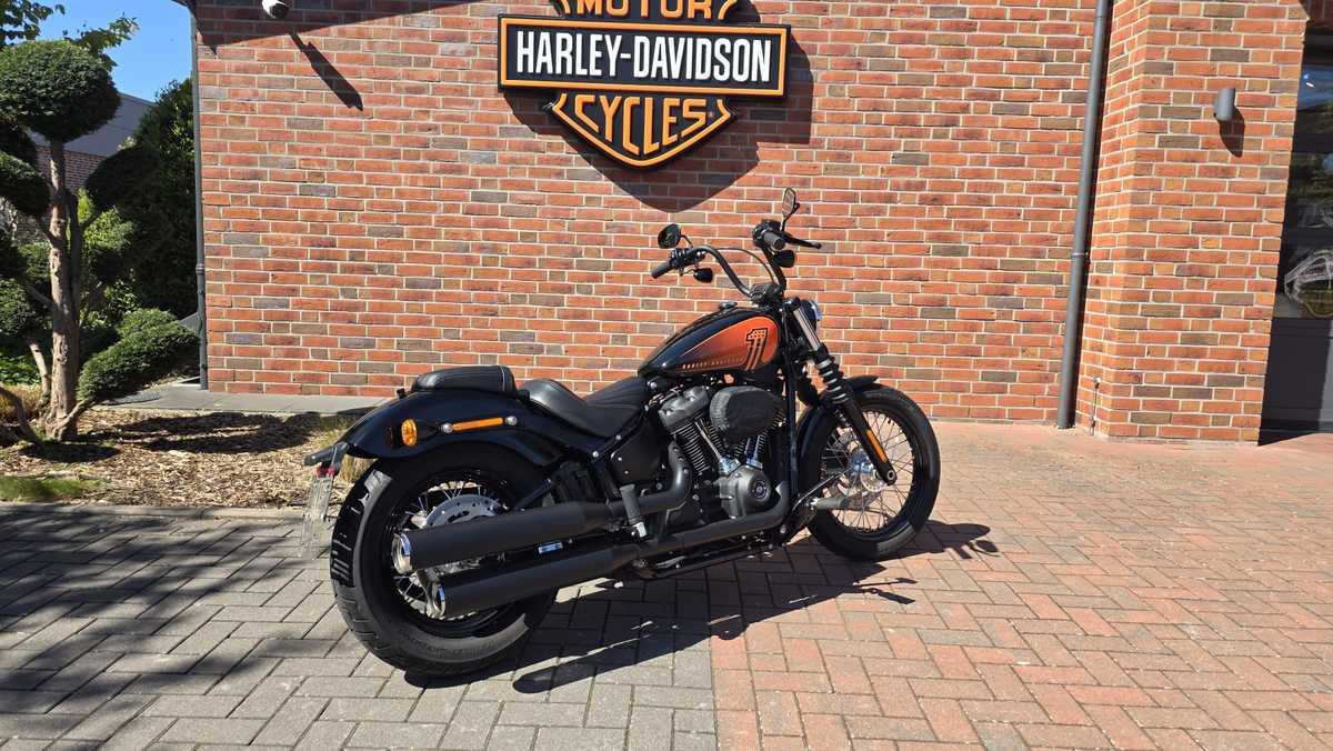 FXBBS Softail Street Bob 
