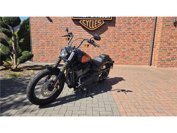 FXBBS Softail Street Bob 