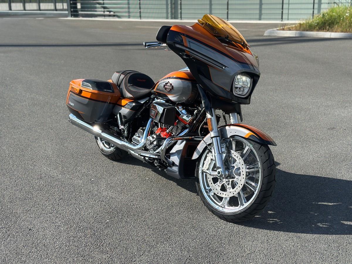 FLHXSE Street Glide CVO 