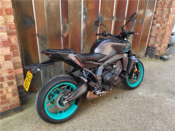 2025 Yamaha MT-09