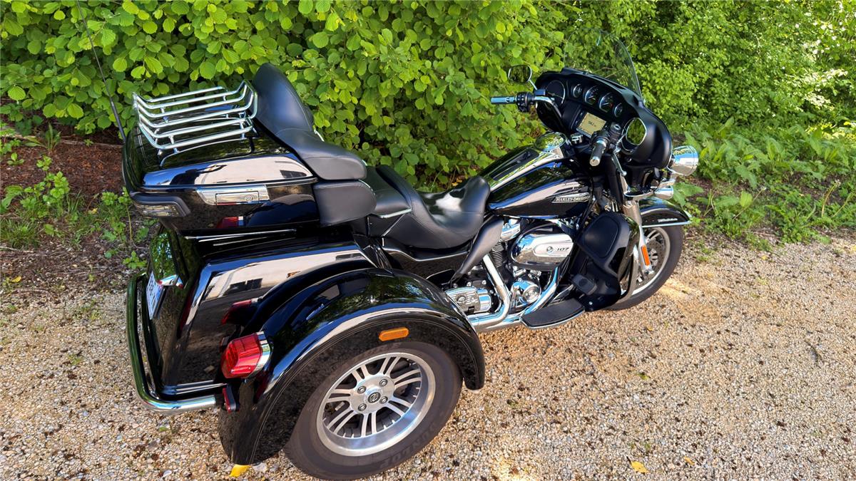 2019 HARLEY-DAVIDSON TRI GLIDE