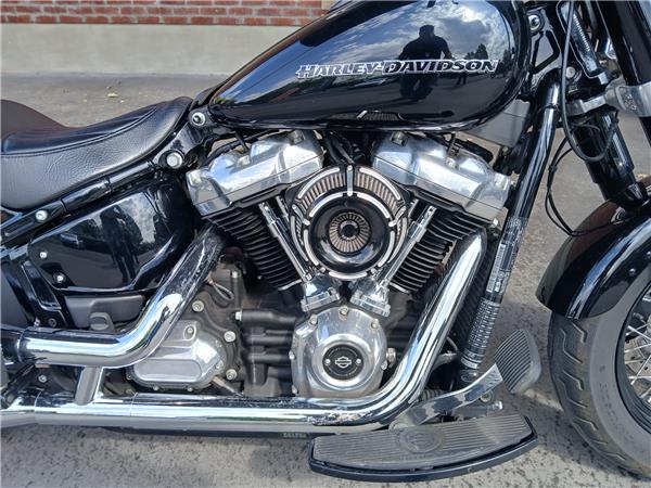 2018 HARLEY-DAVIDSON SLIM