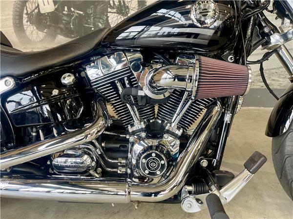2015 HARLEY-DAVIDSON BREAKOUT