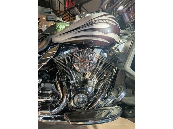 2015 HARLEY-DAVIDSON STREET GLIDE CVO