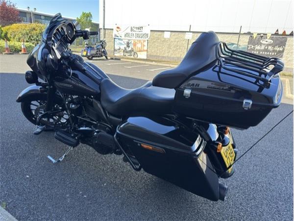 2018 Harley-Davidson Street Glide Special