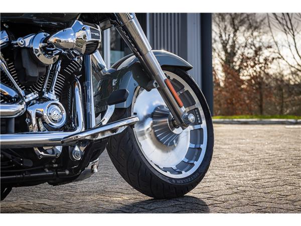 Harley-Davidson FLFBS FAT BOY SOFTAIL 114 - JEKILL & HYDE -