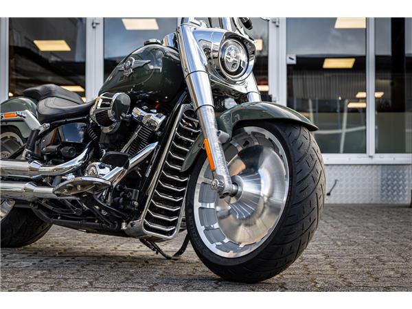Harley-Davidson FLFBS FAT BOY SOFTAIL 114 - JEKILL & HYDE -