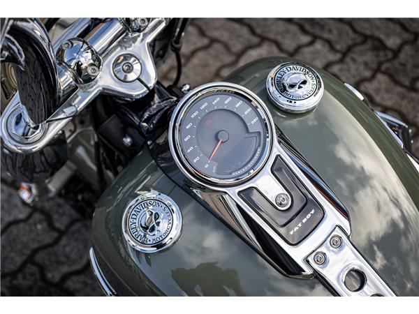 Harley-Davidson FLFBS FAT BOY SOFTAIL 114 - JEKILL & HYDE -