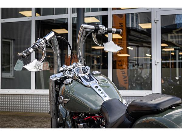 Harley-Davidson FLFBS FAT BOY SOFTAIL 114 - JEKILL & HYDE -