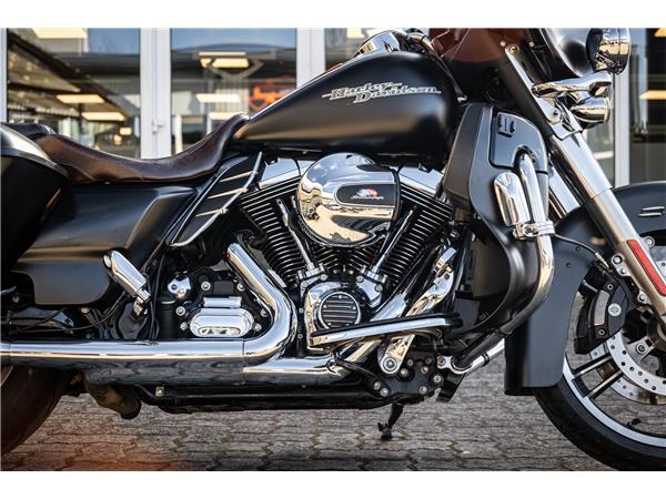Harley-Davidson Street Glide FLHX - JEKILL & HYDE -