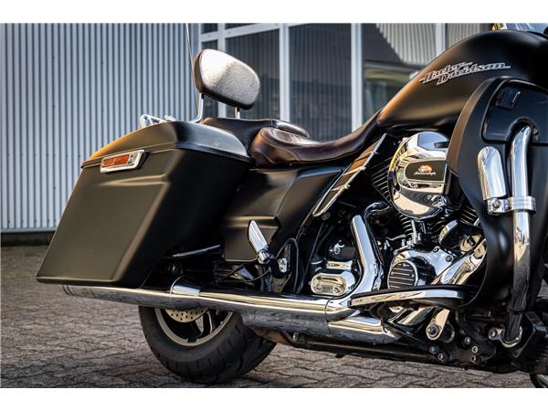Harley-Davidson Street Glide FLHX - JEKILL & HYDE -