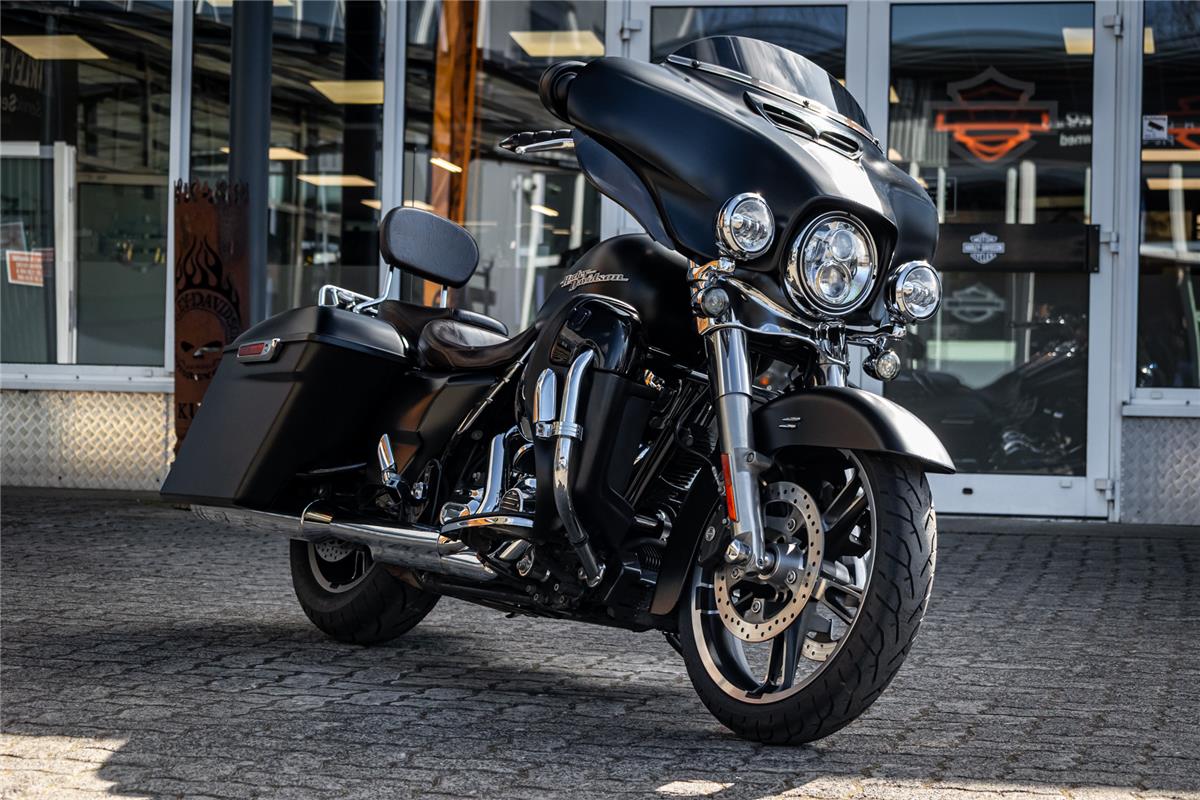 Harley-Davidson Street Glide FLHX - JEKILL & HYDE -