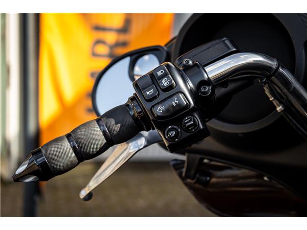 Harley-Davidson Street Glide FLHX - JEKILL & HYDE -