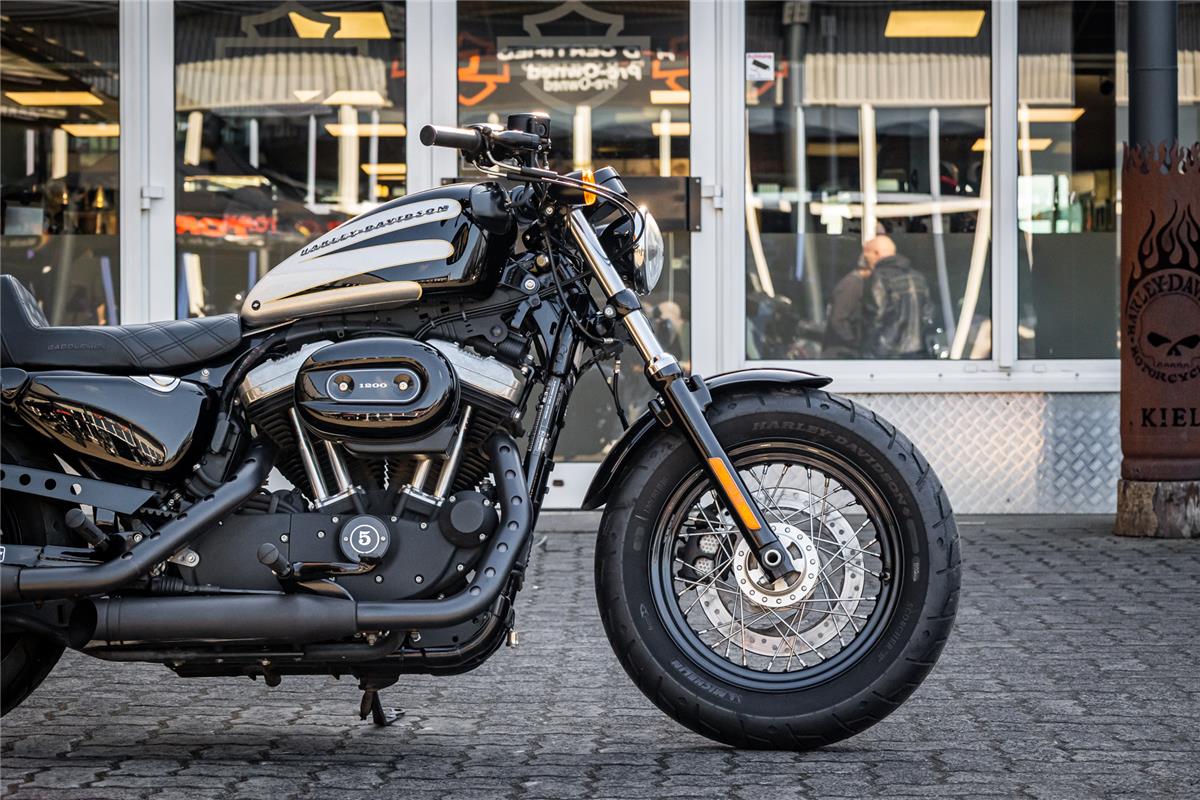 Harley-Davidson XL1200X SPORTSTER FORTY-EIGHT