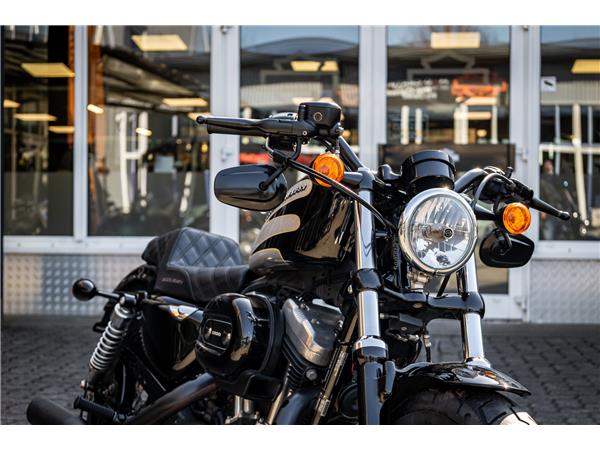 Harley-Davidson XL1200X SPORTSTER FORTY-EIGHT