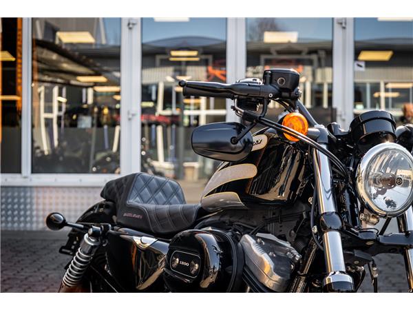 Harley-Davidson XL1200X SPORTSTER FORTY-EIGHT