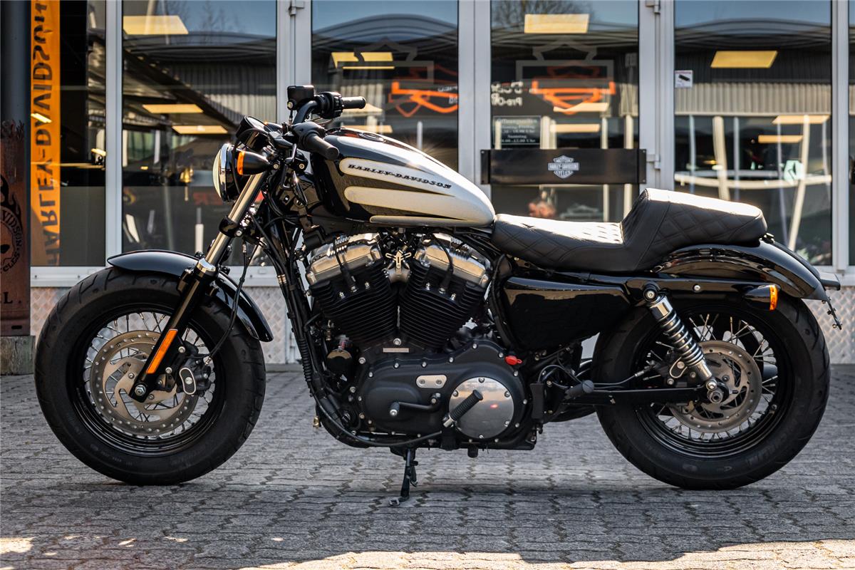 Harley-Davidson XL1200X SPORTSTER FORTY-EIGHT