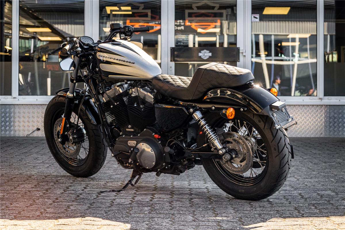 Harley-Davidson XL1200X SPORTSTER FORTY-EIGHT