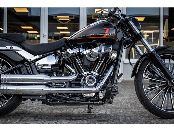 Harley-Davidson FXBR Breakout 117 cui - Jekill & Hyde