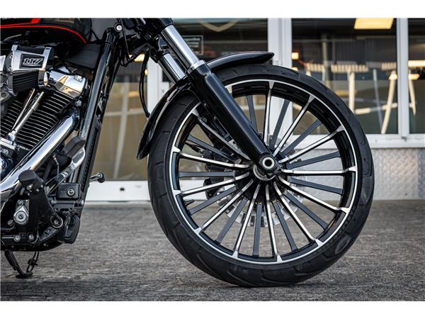 Harley-Davidson FXBR Breakout 117 cui - Jekill & Hyde