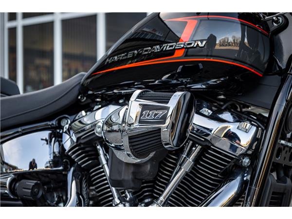 Harley-Davidson FXBR Breakout 117 cui - Jekill & Hyde