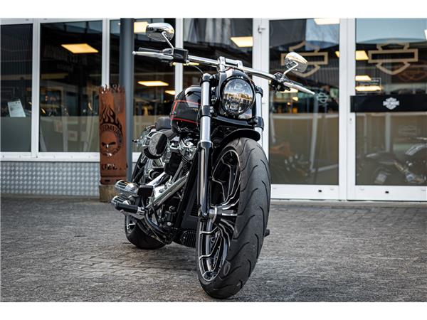 Harley-Davidson FXBR Breakout 117 cui - Jekill & Hyde