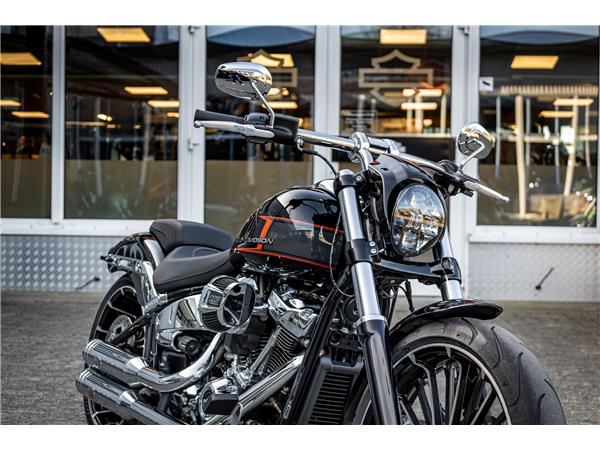 Harley-Davidson FXBR Breakout 117 cui - Jekill & Hyde