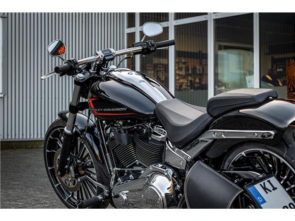 Harley-Davidson FXBR Breakout 117 cui - Jekill & Hyde