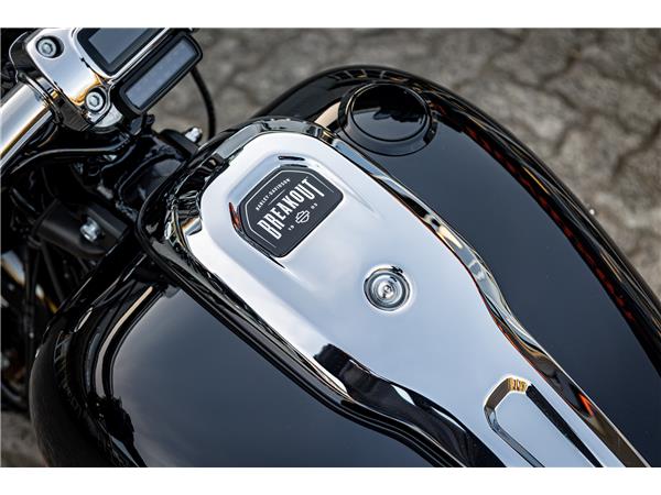Harley-Davidson FXBR Breakout 117 cui - Jekill & Hyde