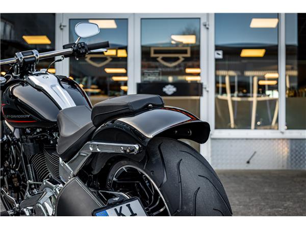 Harley-Davidson FXBR Breakout 117 cui - Jekill & Hyde