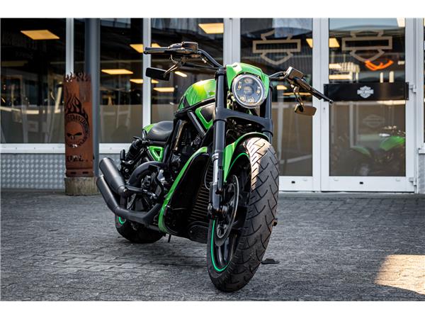 Harley-Davidson VRSCDX NIGHT ROD SPECIAL - 260er Metzeler
