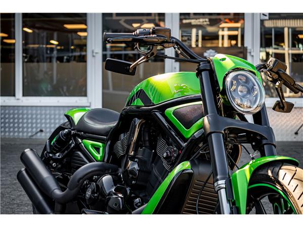 Harley-Davidson VRSCDX NIGHT ROD SPECIAL - 260er Metzeler
