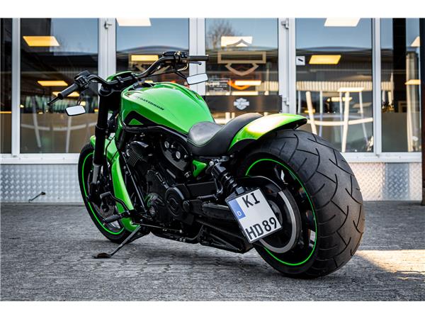 Harley-Davidson VRSCDX NIGHT ROD SPECIAL - 260er Metzeler