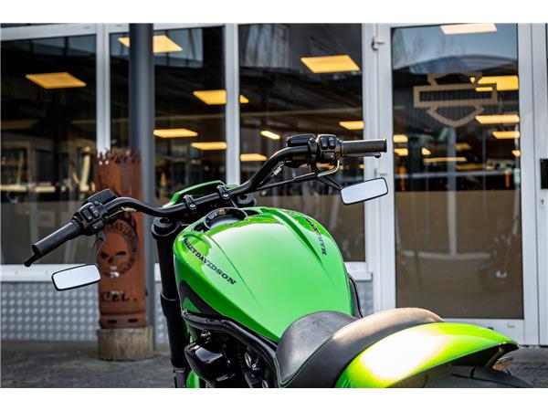 Harley-Davidson VRSCDX NIGHT ROD SPECIAL - 260er Metzeler