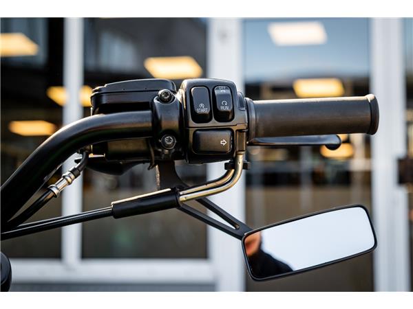 Harley-Davidson VRSCDX NIGHT ROD SPECIAL - 260er Metzeler