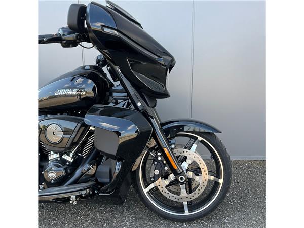 2025 Street Glide