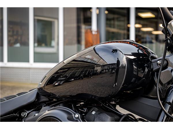 Harley-Davidson FXBB STREET BOB SOFTAIL - Kesstech Gangsta-