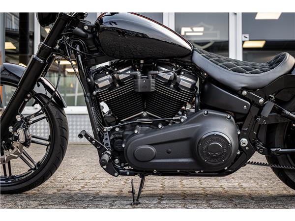 Harley-Davidson FXBB STREET BOB SOFTAIL - Kesstech Gangsta-