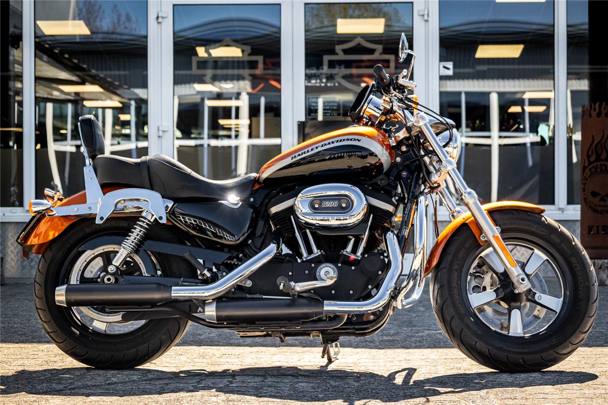 Harley-Davidson XL1200CA Sportster Custom